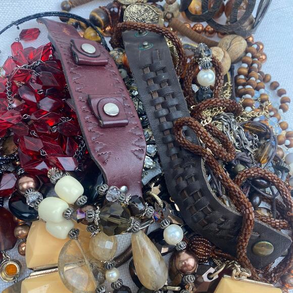 3 lbs Craft Repurpose Jewelry Brown Gold Red Vintage to Now Rhinestone Necklaces - Picture 8 of 10